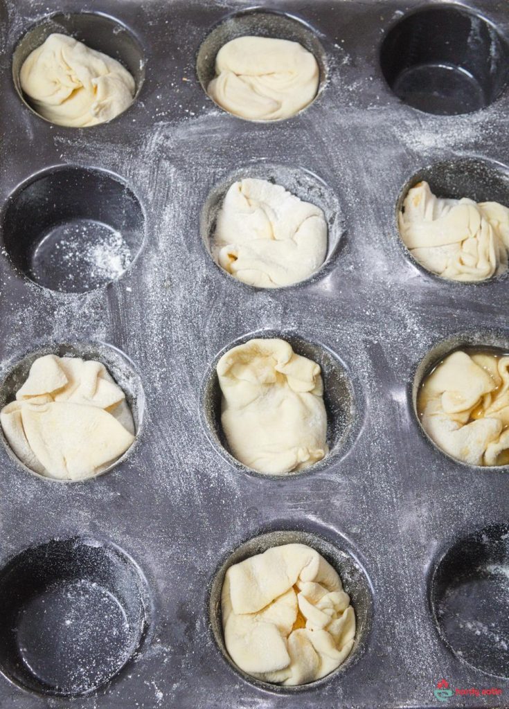 Uncooked apple pie pockets